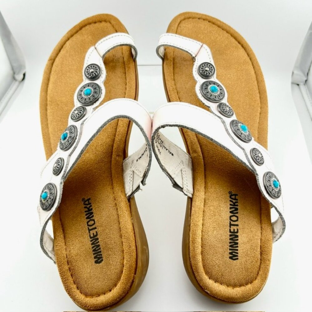 Minnetonka Womens Sandals, Sasha, Size 8W, White - Picture 2 of 7